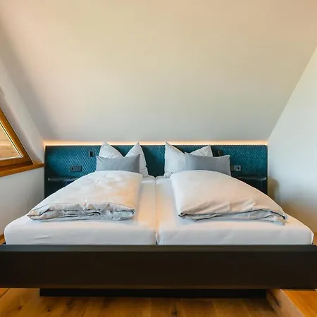 Aparthotel Holzer Weissensee