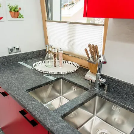 Holzer 아파트호텔