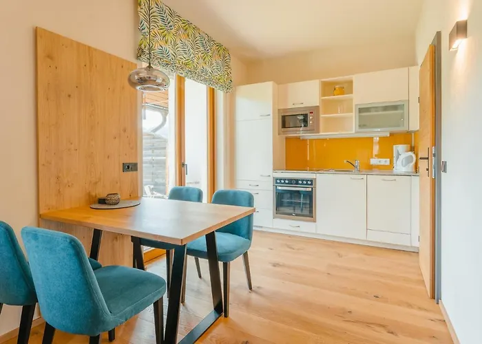 Hotel apartamentowy Holzer 3*